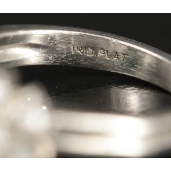 Cartier Platinum Emerald and Diamond Triple Flower Engagement Ring Ca. 1950s - Picture 9 of 10